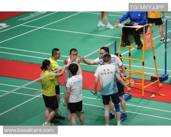 重庆羽毛球队荣登全国羽毛球配合排行榜首位引领新风潮 重庆羽毛球队荣登全国羽毛球配合排行榜首位引领新风潮