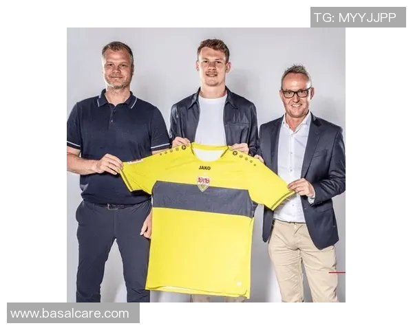 里昂大胜波尔图五球狂潮补时进球点燃全场激情与转会传闻