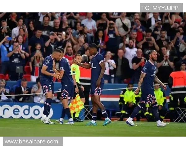 中超盛况：尤文图斯狂胜巴萨五球帽子戏法点燃全场激情