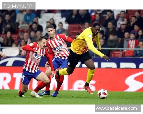 欧冠激战波尔图与马竞握手言和乌龙球引发争议判罚全场沸腾 欧冠激战波尔图与马竞握手言和乌龙球引发争议判罚全场沸腾