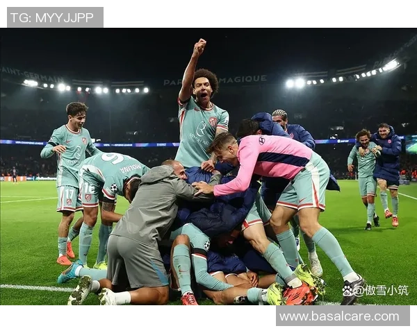 欧联杯激战:巴黎圣日耳曼与马竞平局红牌争议引发全场热议 欧联杯激战:巴黎圣日耳曼与马竞平局红牌争议引发全场热议